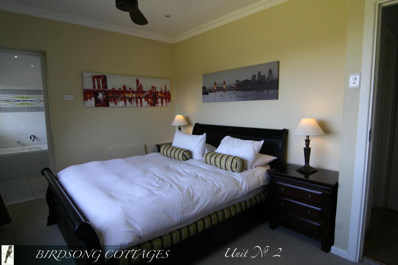 Birdsong Cottage No 9 Champagne Valley ภายนอก รูปภาพ